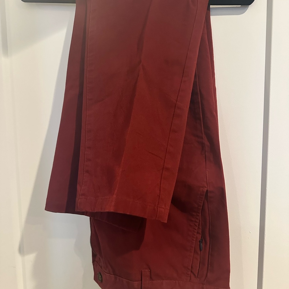 Bonobos Men's Stretch Chino 2.0 in burnt cinnamon, Slim fit. 33x32 - Picture 3 of 7